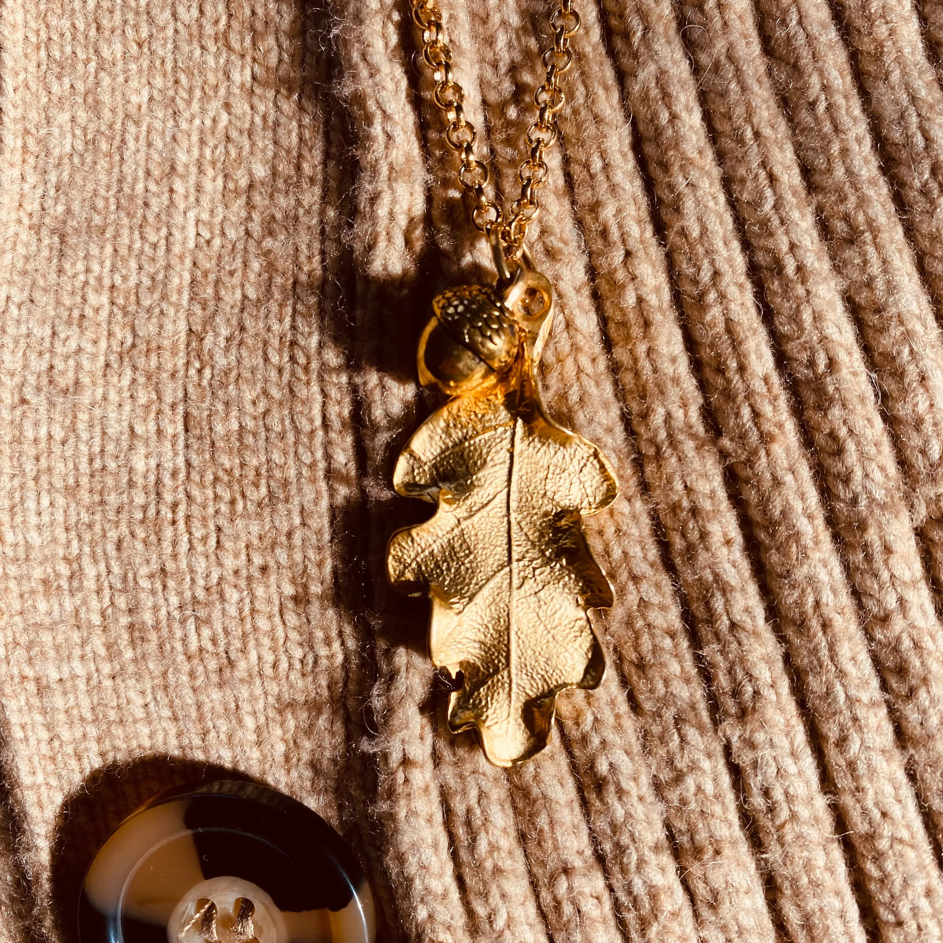 Acorn pendant necklaces