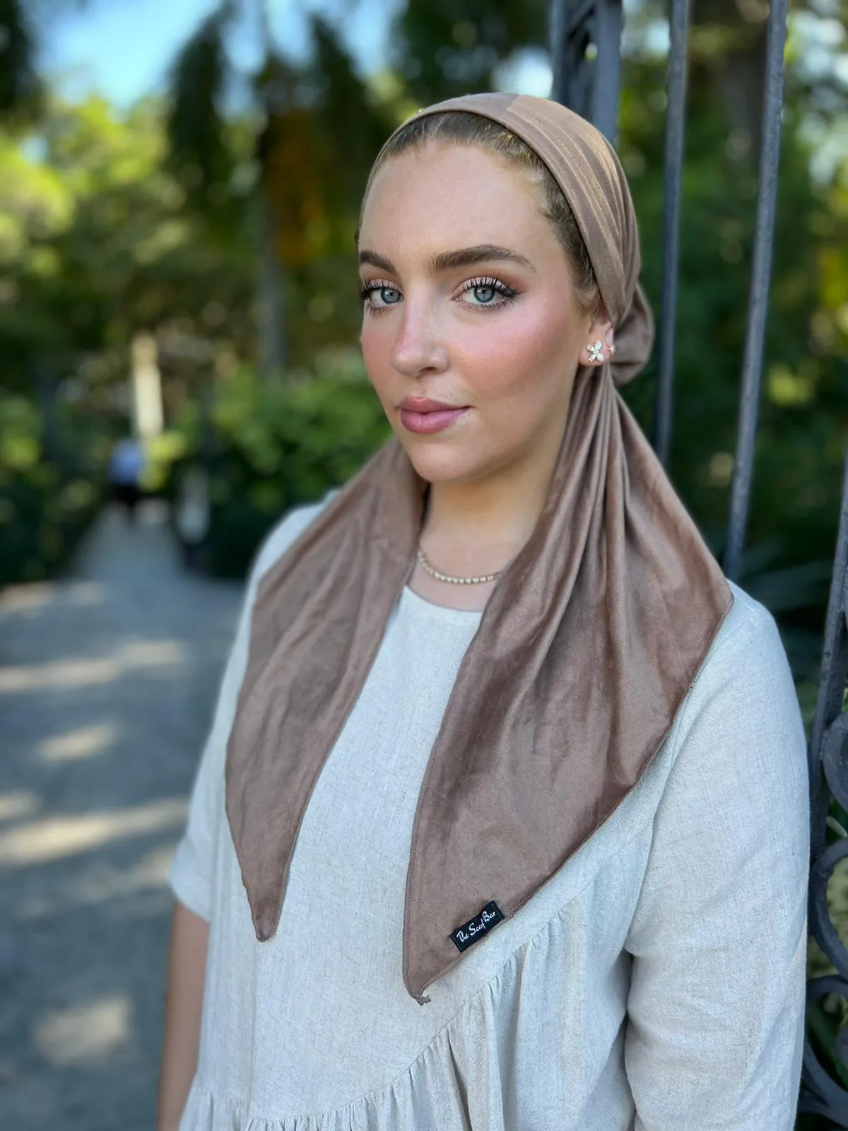 Classic Suede Pretied Taupe (with Velvet Grip)